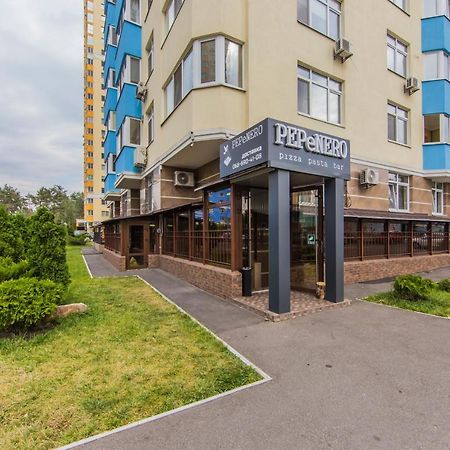 1 Поверх Ж К Паркові Озера Метро Дарниця Kyiv Exterior foto