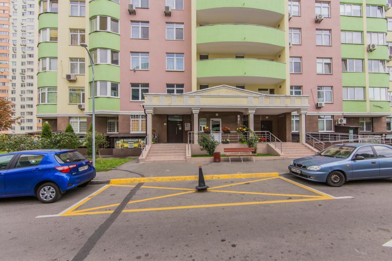 1 Поверх Ж К Паркові Озера Метро Дарниця Kyiv Exterior foto
